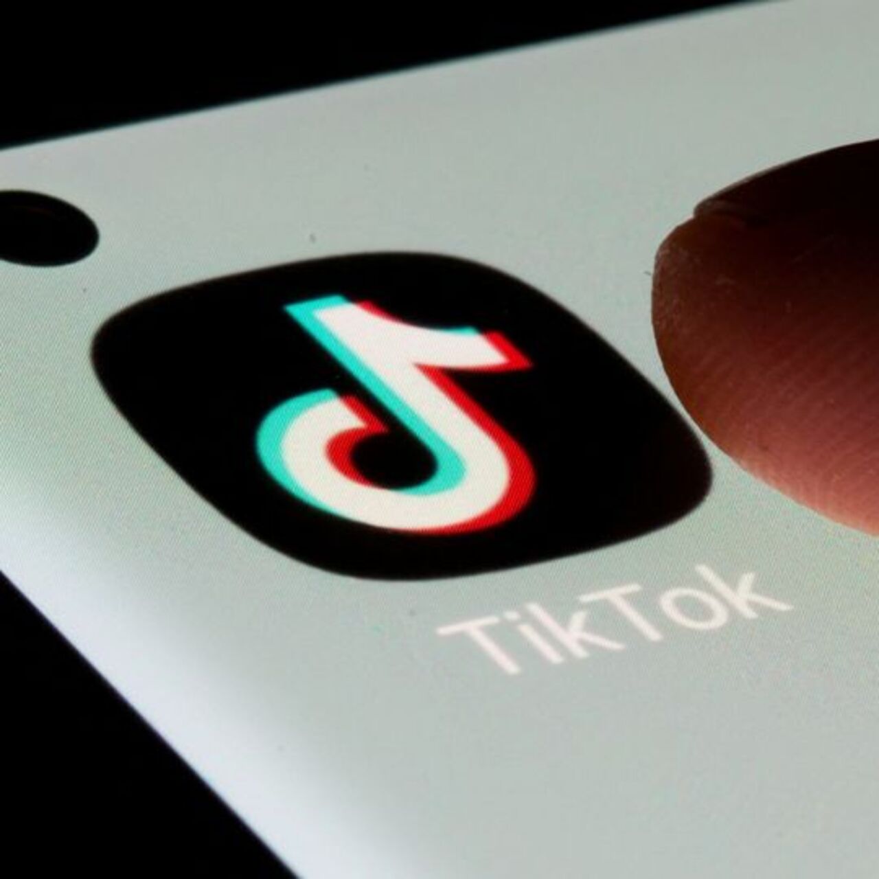 Microsoft started negotiations to buy Tiktok