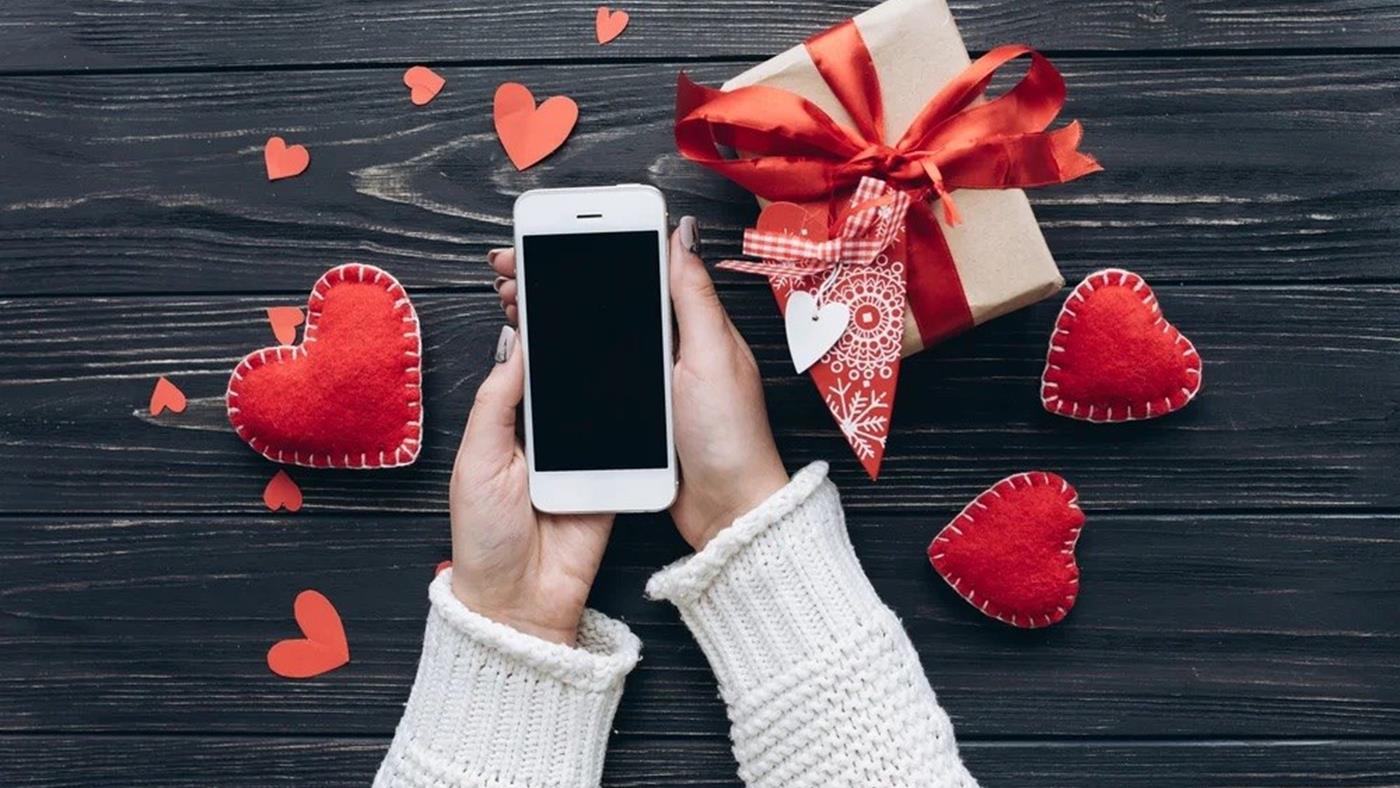 Technological Gift Suggestions for Valentine’s Day!