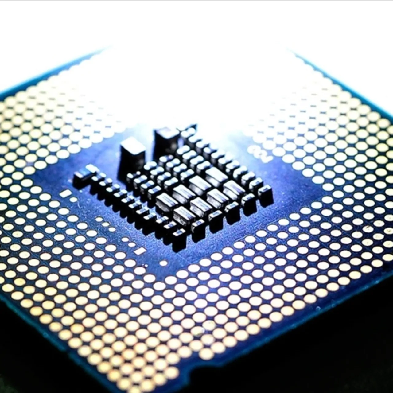 China reacts to the US investigation into the chip industry