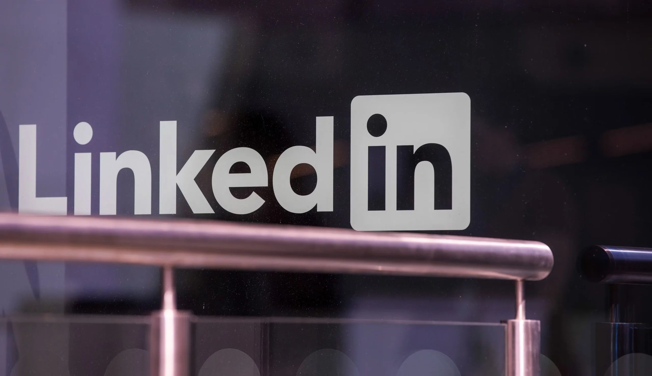 Claim: LinkedIn is accused of sharing private messages!